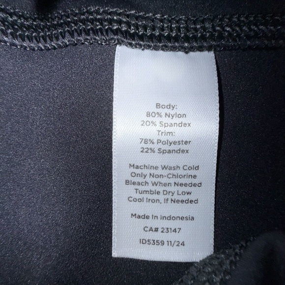 TALBOTS Women’s Performance Interlock Leggings - Colorblock Red/Black/Pink Large - Picture 7 of 10